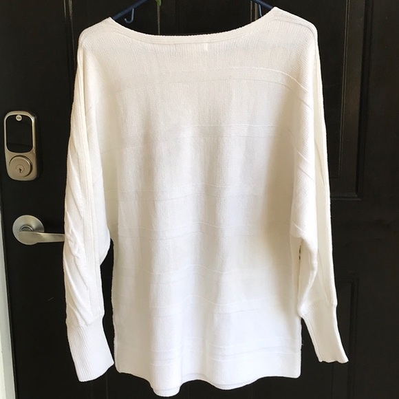 NWT!   Very nice pure white pullover sweater Sz XL - Picture 3 of 5
